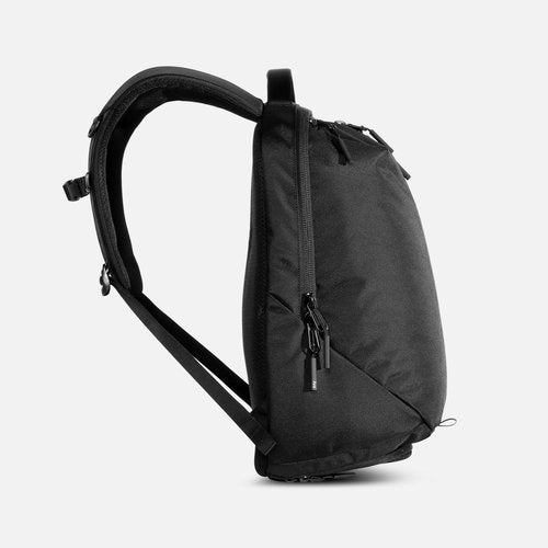 Aer - Fit Pack 2 Black Backpack – UNWIRE STORE