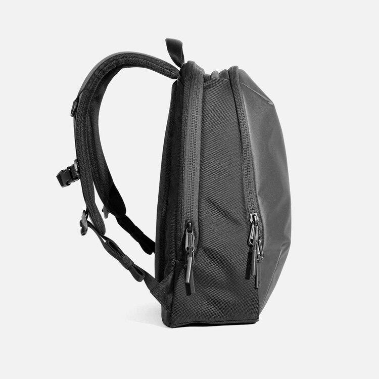 Aer - Day Pack 2 Black Backpack – UNWIRE STORE