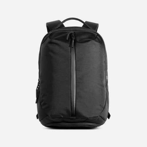 Aer - Fit Pack 2 Black Backpack – UNWIRE STORE